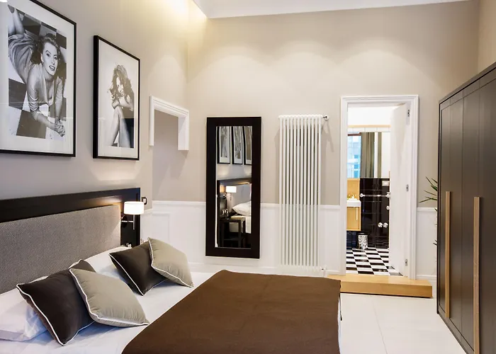 Nap Luxury Guest House Bovio